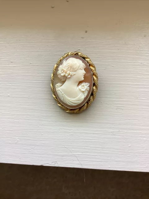 Antique Vintage Gold Filled Carved Shell Cameo Oval Brooch Pin