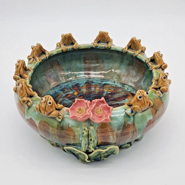 Vtg Glazed Art Pottery 10 Frog w Lotus Flowers Bowl Planter Majolica Style 10"