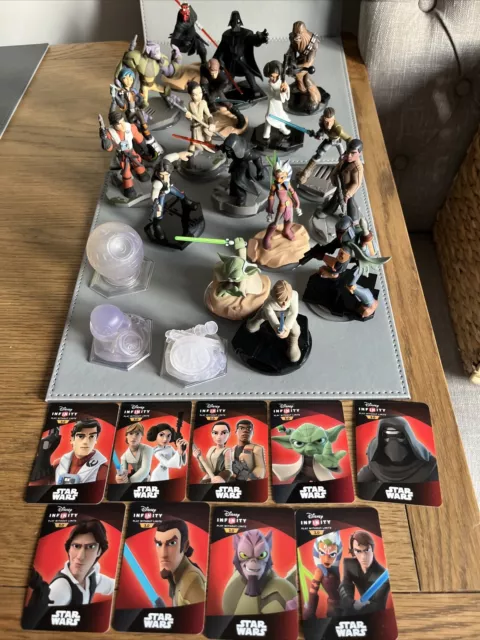 Star Wars Disney Infinity- 17 Figures All Complete -3 Crystals -9 Cards