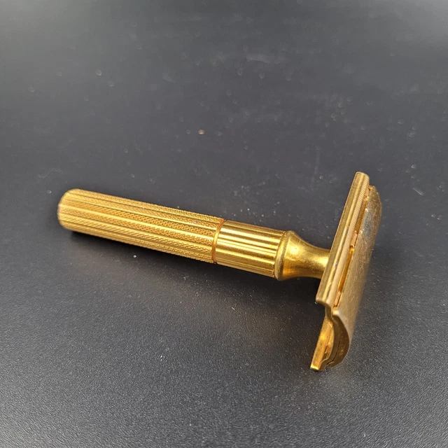 Vintage 1940's Gillette Gold Tech Fat Handle DE 3 Piece Razor