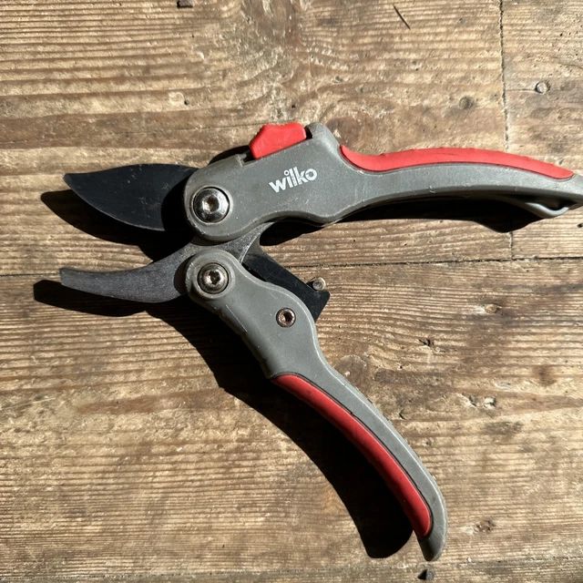 WILKO BYPASS PRUNING Secateurs £5.00 PicClick UK
