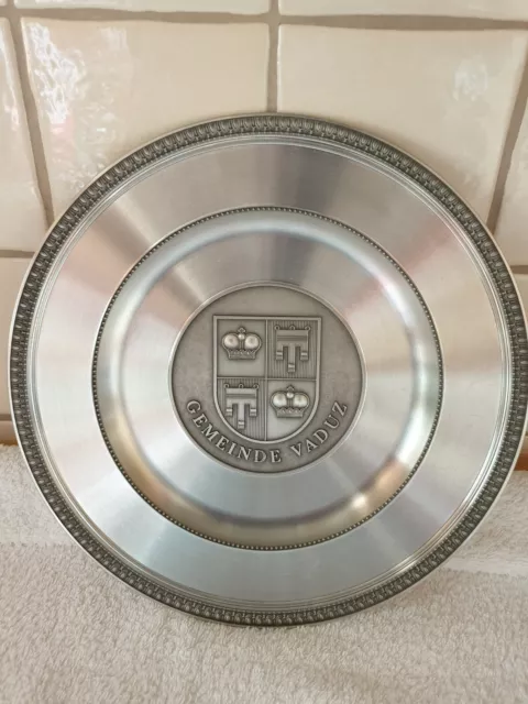 Etain Röders Pewter Zinn Teller mit Wappen von Vaduz Fürstentum Liechtenstein