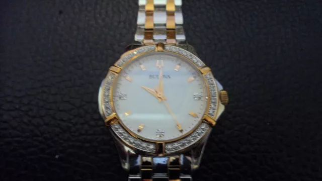 Bulova 98R271 Diamonds Stainless / Rose Gold Tone Ladies Women's Quartz Watch