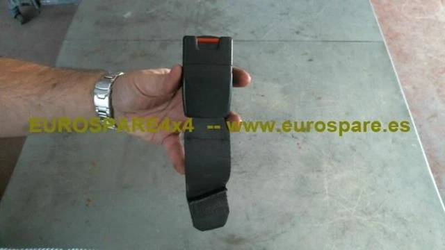 Ancrage De Ceinture Arrière Gauche Pour Ford Fiesta III (GFJ) 1.3 - Réf. 94FBB613K21 - Occasion