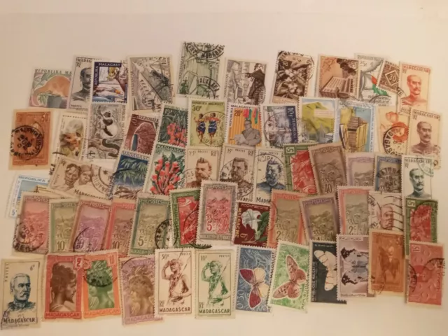 Lot 60 TIMBRES MADAGASCAR