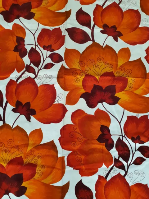 🧡🤍 Orange/white floral soft furnishing/craft fabric - 161cm x 109cm