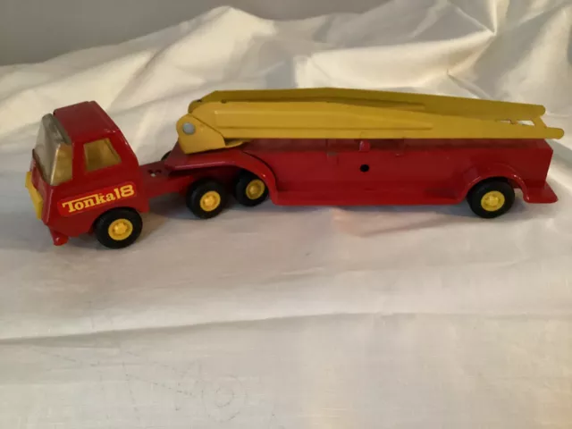 Vintage 1979 Tiny Tonka #18 Fire Engine Ladder Truck