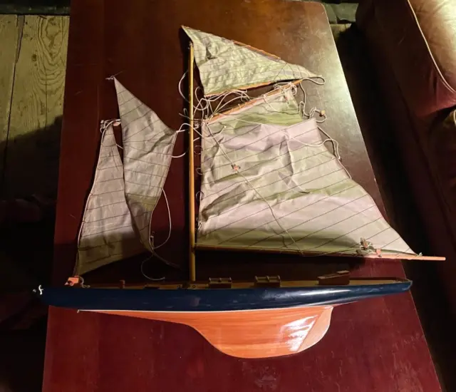 Sailingstory Wooden Sailboat Model Ship Columbia America's Cup Replica