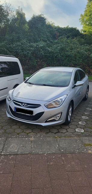 Hyundai i40 Limousine- Style 2012 / TÜV bis 11.2025