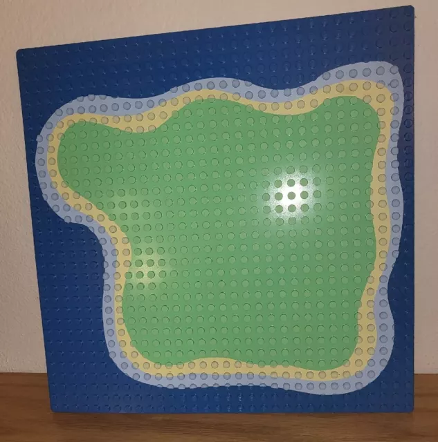 Lego Paradisa Dolphin Point 6414 Island Pattern Baseplat 32x32. Used Lego Paradisa Dolphin Point 6414 Island Pattern Baseplat 32x32. Used