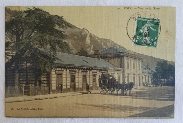 Carte postale ancienne animée colorisée.  FOIX - Vue de la Gare.