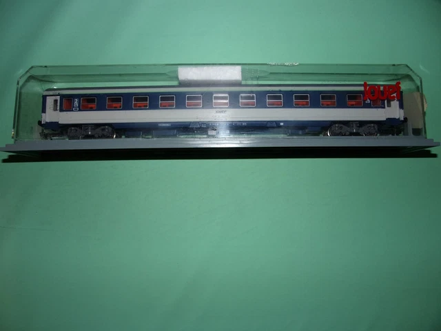 LIMA 1/87 HO REF : WAGON VOYAGEURS B10 DEV 2ème Cl