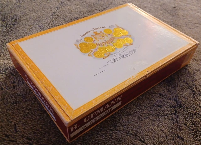 Cigar Box - Collector Empty Wood H Upmann Fabrica De Tabacos Dominican Replublic