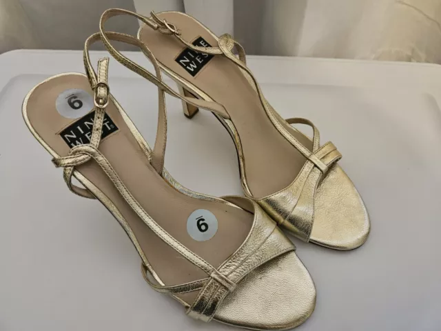 Nine West Gold  shoe strappy Sandal Size 9 Women's