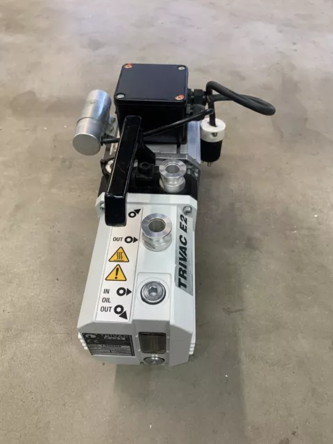 Leybold D2.5E Vacuum Pump 220-240vac