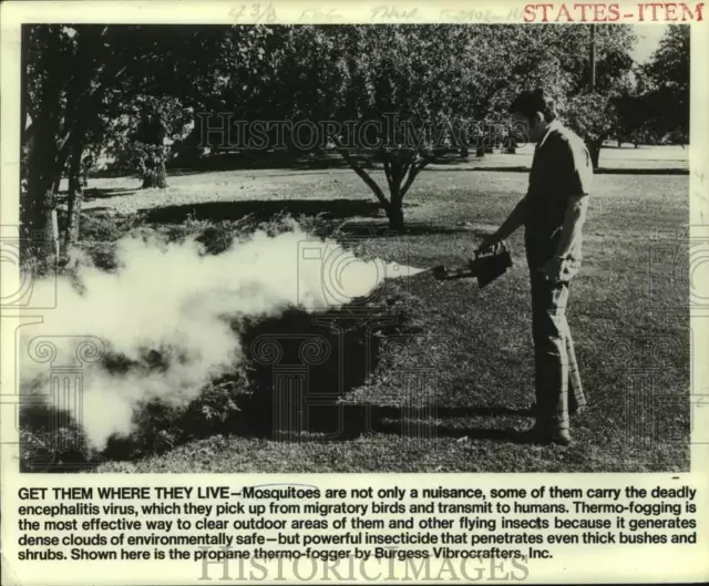 1977 Press Photo Propane thermo-fogger creates dense cloud to kill mosquitoes.