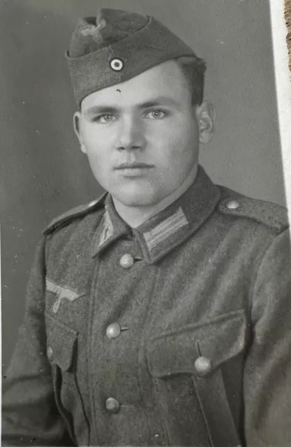 PK Portrait Foto WH Artillerie Regiment Schiffchen Osterhofen Niederbayern 2.WK