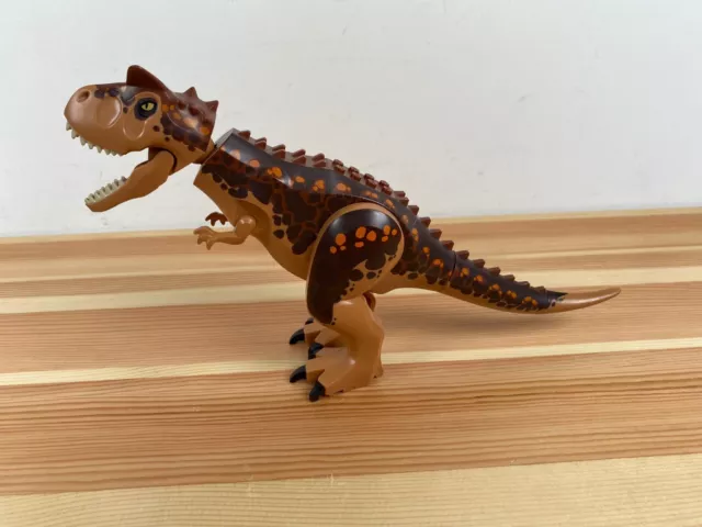 Lego Jurassic World : La poursuite du dinosaure carnotaure
