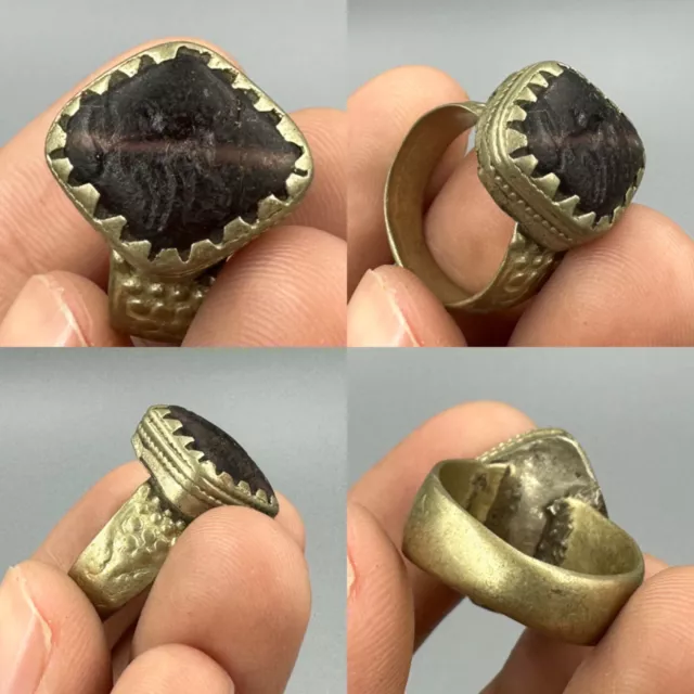 Stunning Rare Ancient Roman Intaglio Glass Bronze Ring