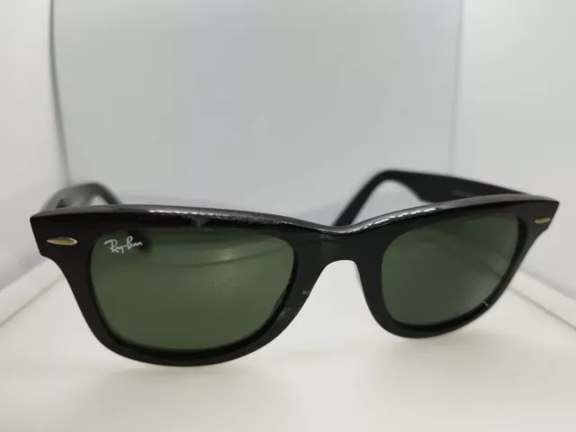 Occhiali da sole Ray Ban WAYFARER rb2140 901 montatura nera lenti verdi lenti 50 lenti