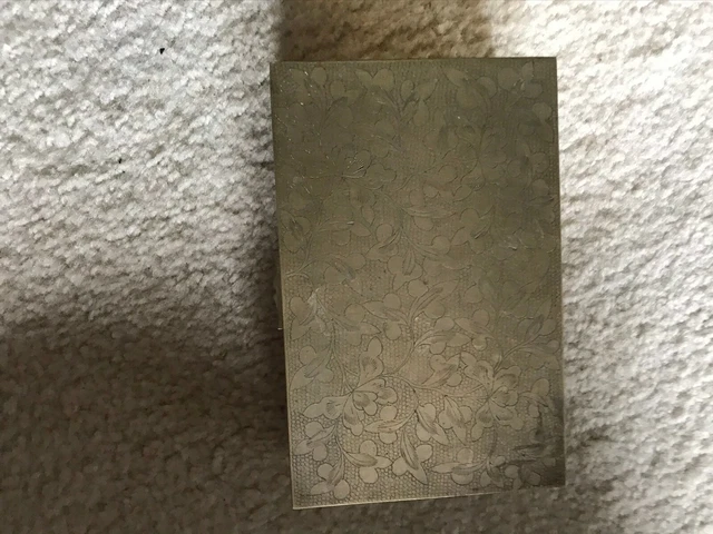 Very Neat Chinese antique Brass box: 6"L x3-3/4"W x2-1/8"H