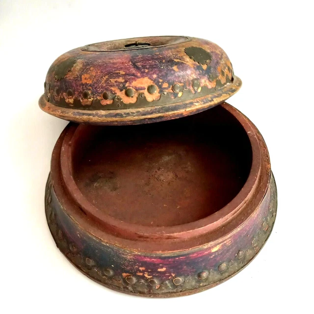 Old Vintage Wooden Round jewelry Box Rustic Farm Hand Carved Brass Fitted/20th