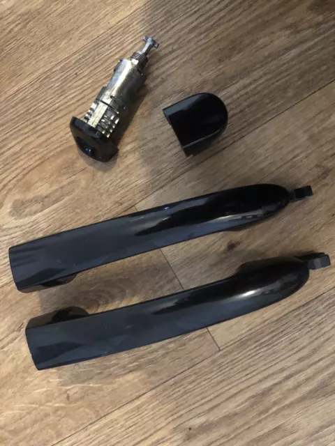 Ford ka mk2 exterior door handles & end caps x2 gloss black (genuine)