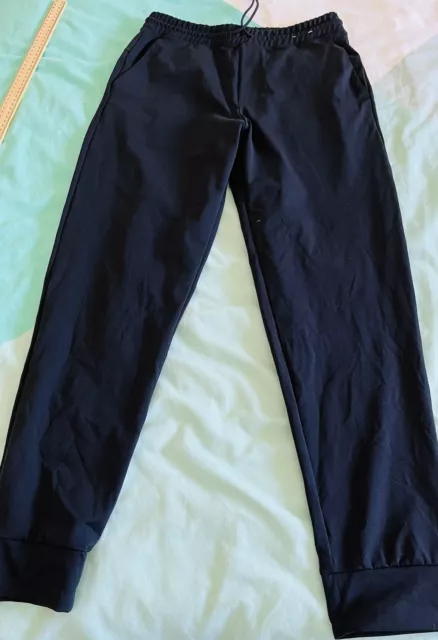 Uniqlo Size M Slim Fit Activewear Black Cuffed  Track Pants Trousers Pre Owned