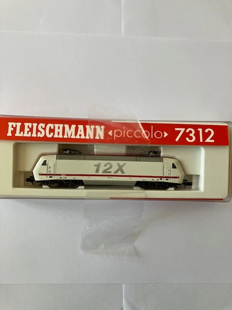 Locomotive Fleischmann E6902 DB - Échelle HO 1/87 - Vert - À Réviser (boîte Abîmée)