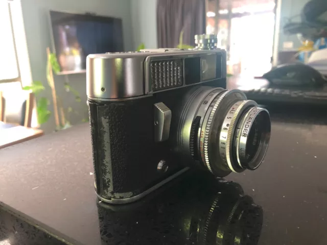 Voigtlander Vito CLR 35mm Rangefinder camera & 50mm f2.8 Lens 2