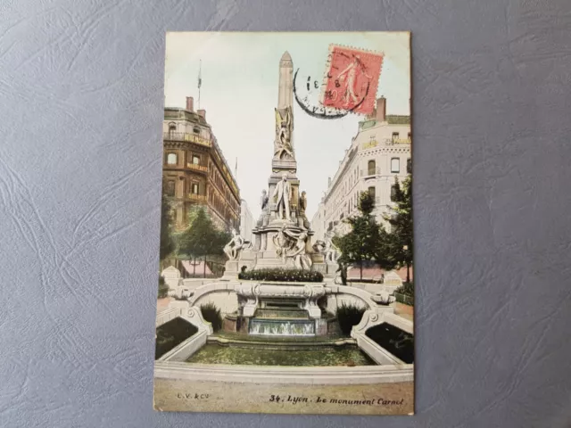 CPA / Carte postale ancienne - LYON - Le monument Carnot (69)