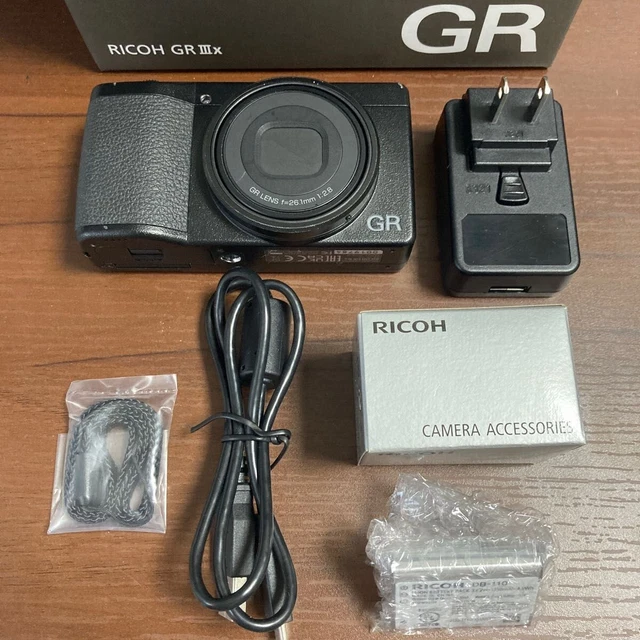 RICOH GR IIIX Compact Digital Camera  with Box Complete with accessories battery