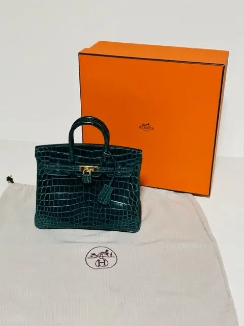 Hermès Mini Kelly Shiny Crocodile in Vert Rousseau GHW