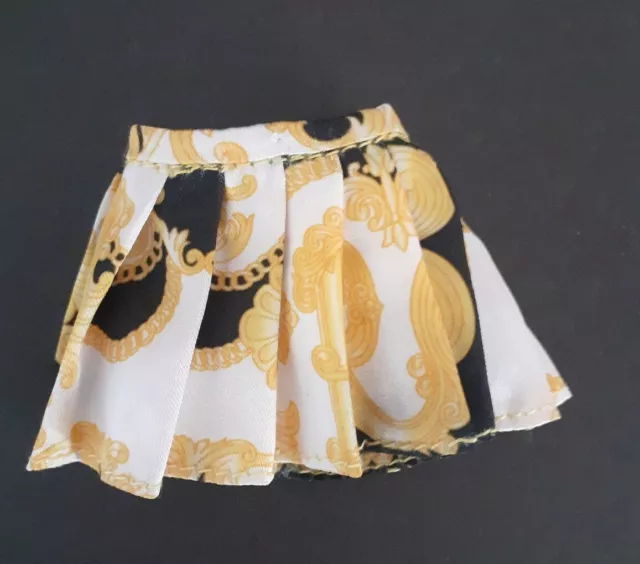 Rainbow High Dolls Clothes. Sheryl Meyer Series 3 Original Patterned Skirt. NEW!