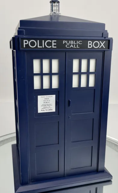 retired vintage collectible Doctor Who Tardis Cookie Jar light & sounds working