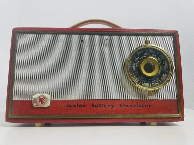 PYE Radio Transistor Great Britain PYE Radio Transistor Great Britain