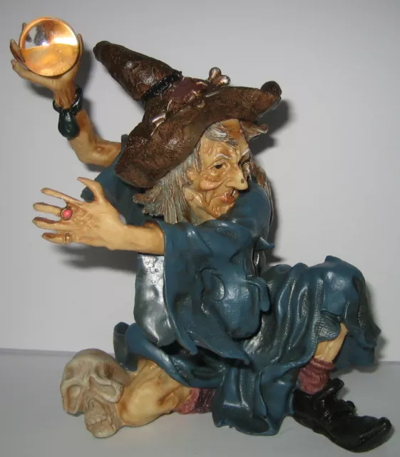 Magier 15cm Merlin Zauberer Hexe mit Zauberkugel Halloween Deko Figur Kunststein