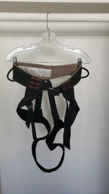 Black Diamond Women's Climbing Harness Size M Medium
