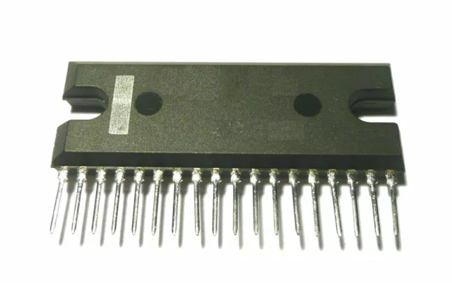 LA4700 - Amplificateur BF 2x12W                                         CJLA4700
