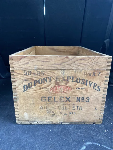 vintage 1948 Dupont explosives Finger Jointed wood crate/Used To Hold Dynamite
