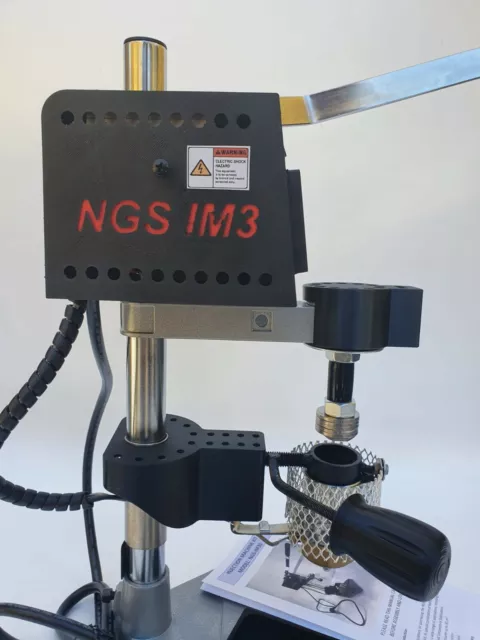 Plastic Injection Molding Machine NGS IM3 - 110 Volts