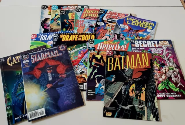 DC COMICS  Mixed Lot 13 issues - Justice League Batman Starman Brave Bold 1980s