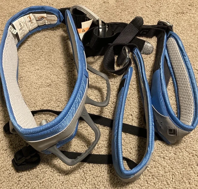 *Used 5 hrs* Black Diamond Climbing Harness Women’s XS Extra Small Blue