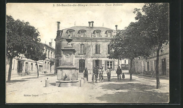 CPA St-Savin-de-Blaye, Place Dufaure 1916