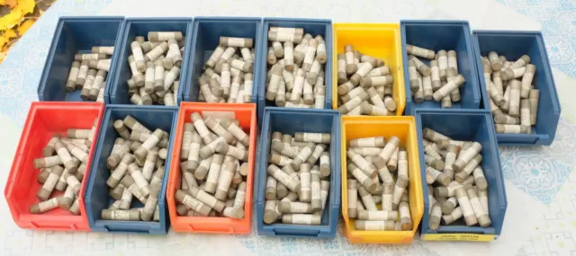 400x Fusibles Cartouche industrielle Legrand 14x51 de 2A à 32A. Lot de 400