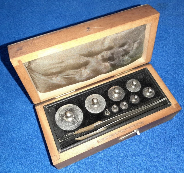 Gewichte Satz von Sartorius, von 1 Gramm bis 100 Gramm im originalen Holzkasten