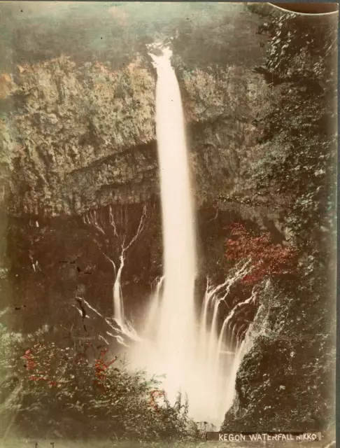 Japon, Kegon Waterfall, Nikko Vintage albumen print  Tirage albuminé aquarellé