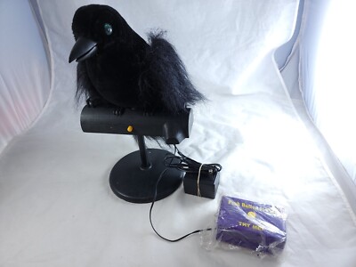 VINTAGE GEMMY HALLOWEEN Animated The Black Raven Lights Sounds TALKS NO
