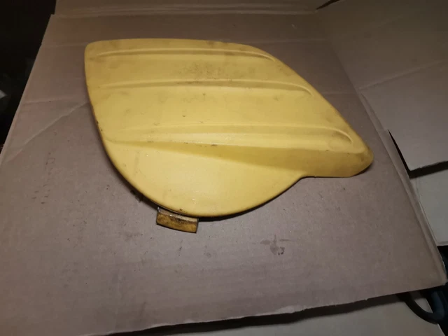 Ski-doo Lynx    Bottom Pan clutch Door 502006511