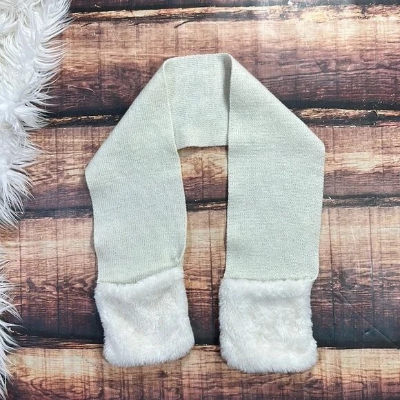 $5 SALE Kids Furry Pocket Sparkle Scarf
